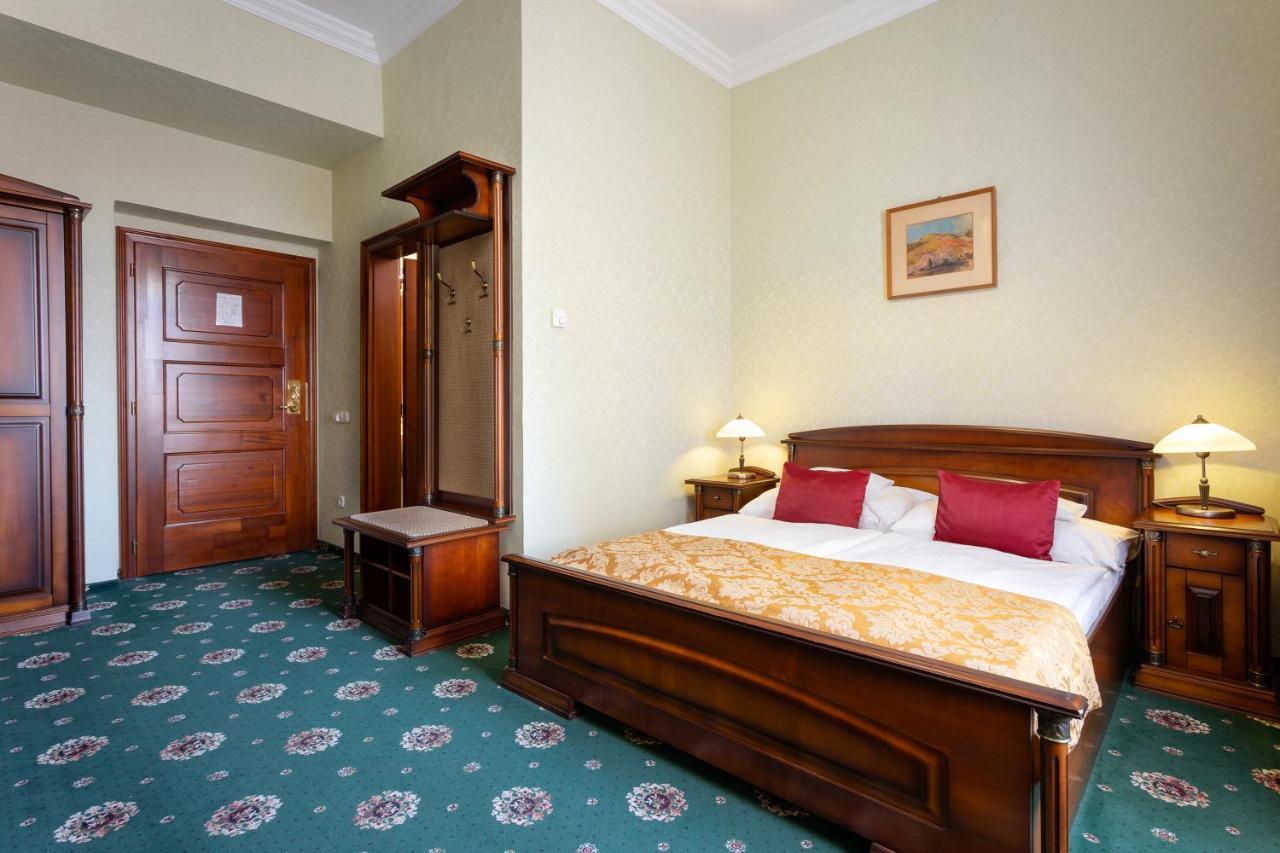 Hotel Eger & Park Εξωτερικό φωτογραφία