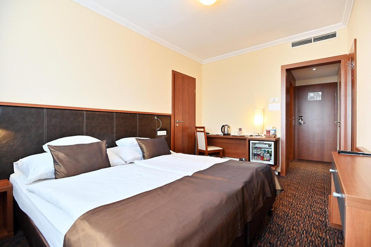 Hotel Eger & Park Εξωτερικό φωτογραφία